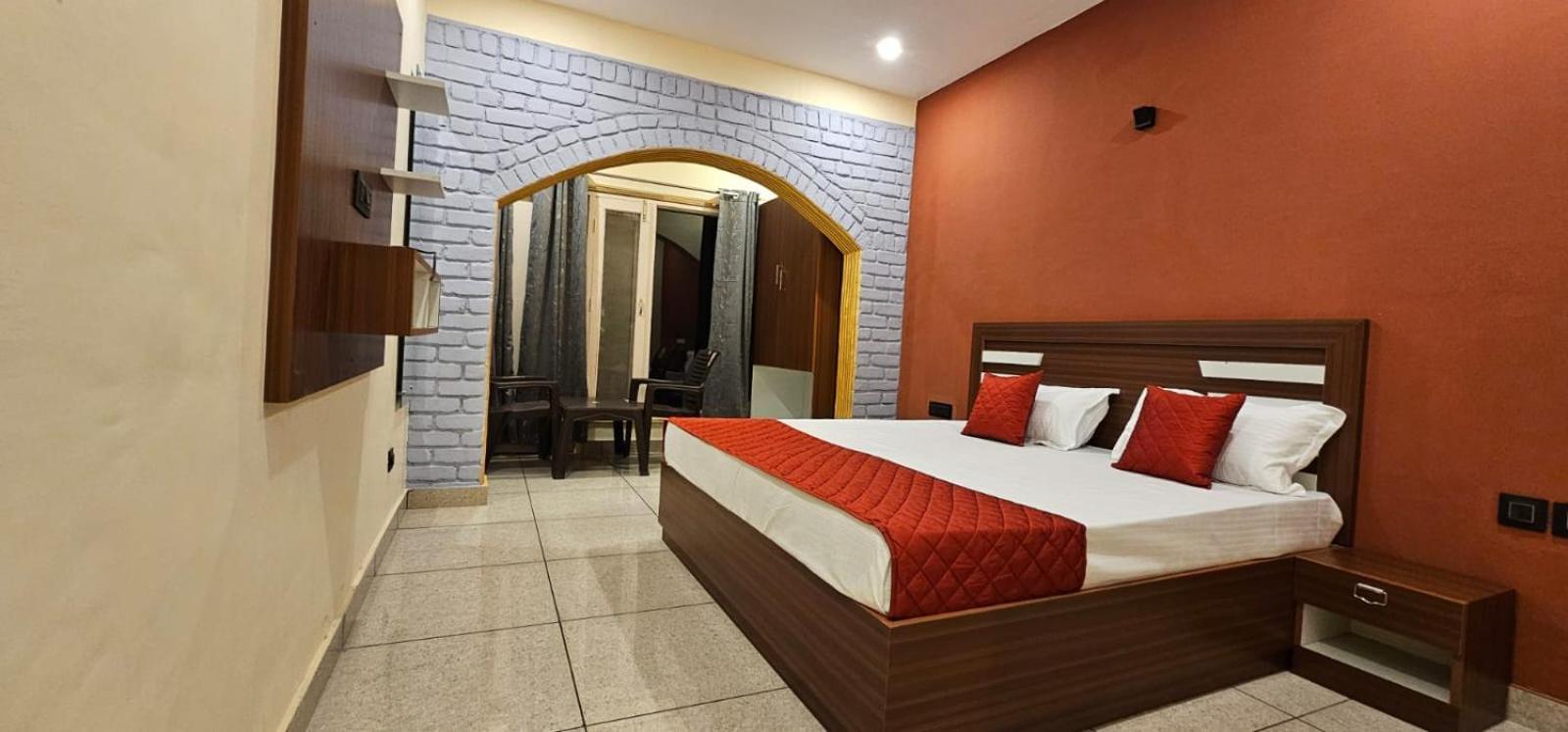 Golden Himalaya Homestay Kausani Buitenkant foto
