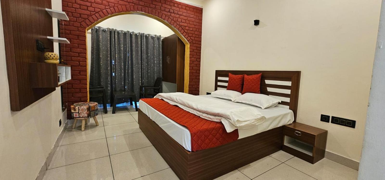 Golden Himalaya Homestay Kausani Buitenkant foto